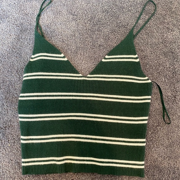 La hearts striped green and white strappy crop - Picture 2 of 3